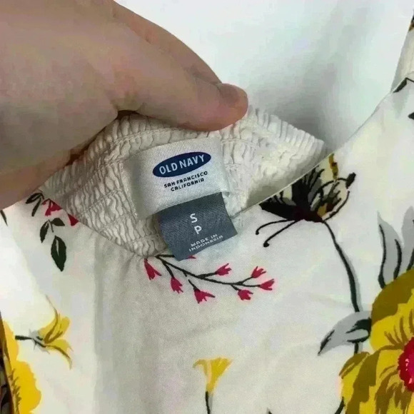 Old Navy White Floral Sundress - Women’s Size Small - Picture 5 of 8